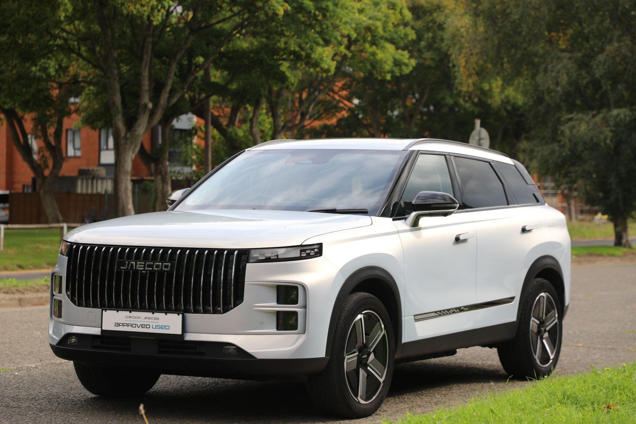 Large vehicle image